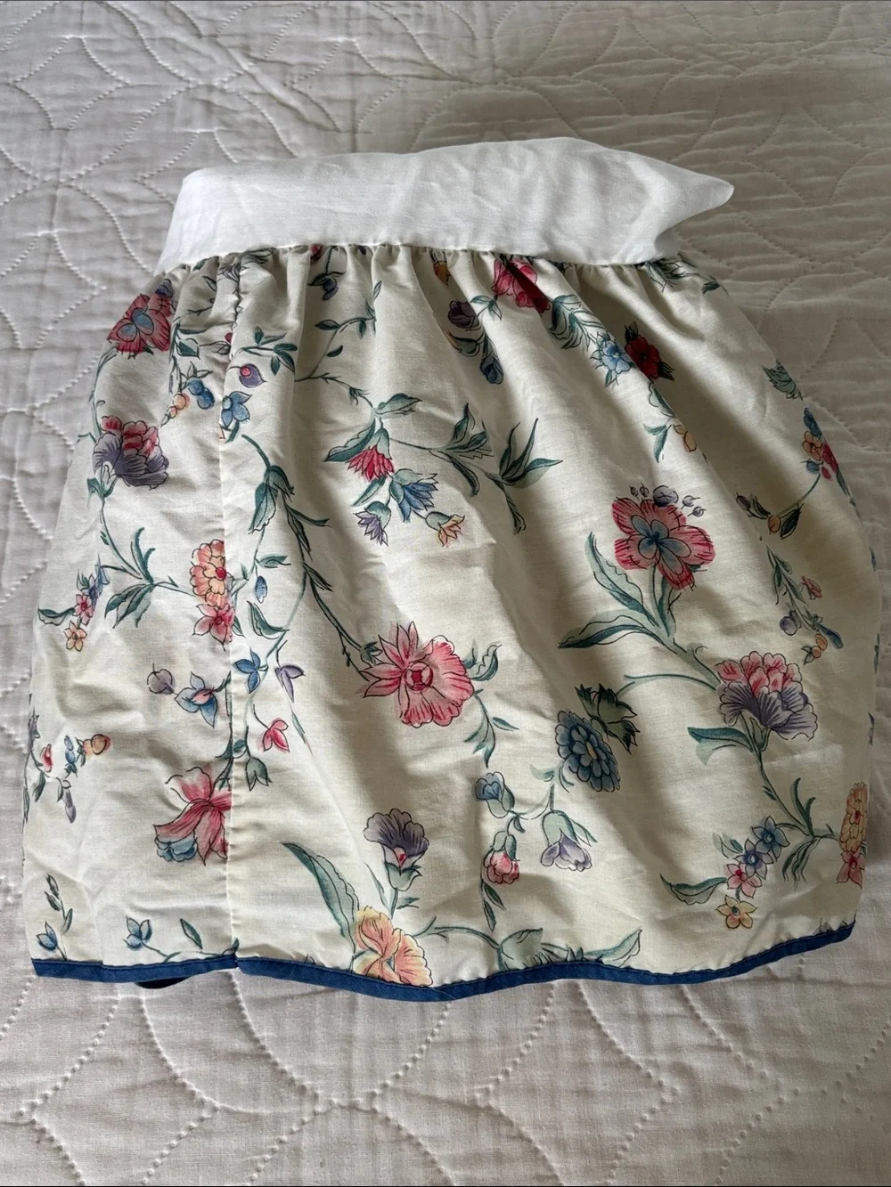 Vintage Laura Ashley Twin Ruffle Bedskirt Floral